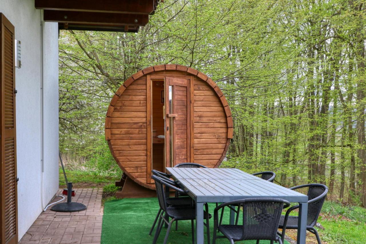 Seepark Kirchheim Ferienhaus Bei Zeta Mit Sauna 外观 照片
